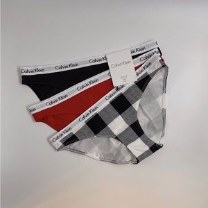 New Calvin Klein 3pc Bikini Panty Set